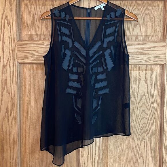 ROBBI & NIKKI Asymmetrical Sheer Top - Picture 4 of 11